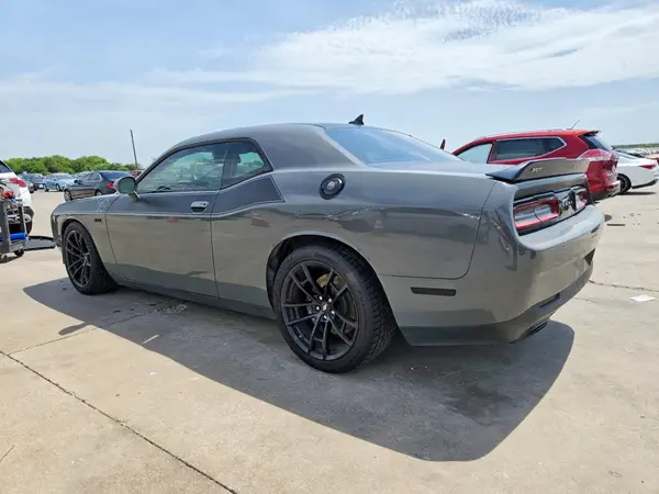 2C3CDZFJ7HH650381 2017 DODGE CHALLENGER - Image 2