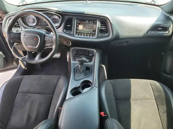 2C3CDZFJ7HH650381 2017 DODGE CHALLENGER - Image 8