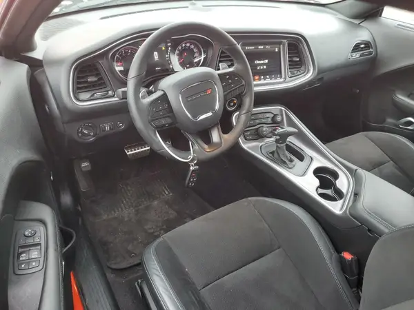 2C3CDZFJ7JH138027 2018 DODGE CHALLENGER - Image 8