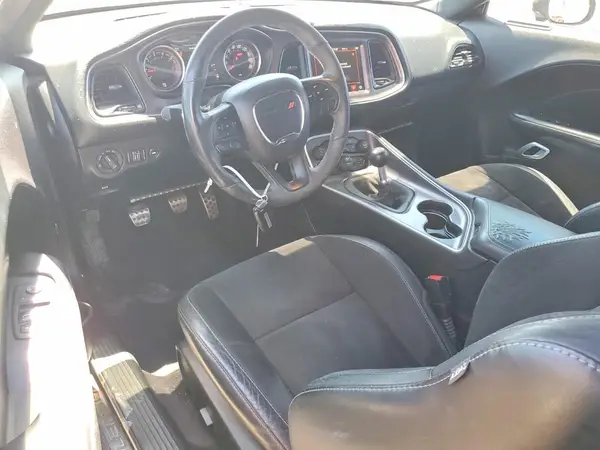 2C3CDZFJ7JH138562 2018 DODGE CHALLENGER - Image 8
