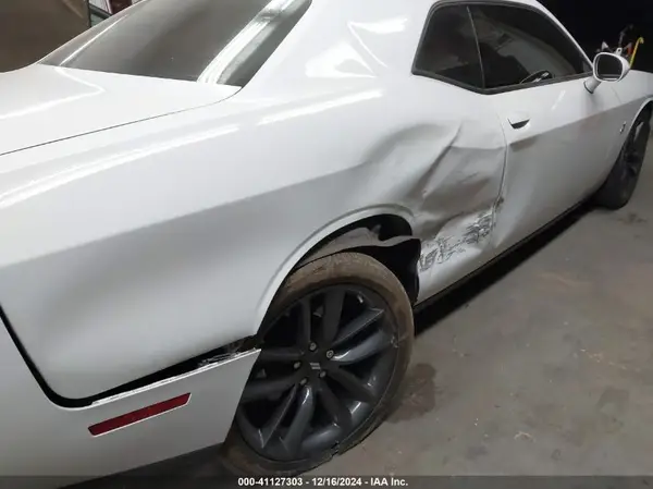 2019 DODGE CHALLENGER auction photo 6