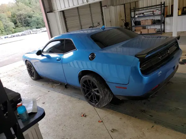 2C3CDZFJ7KH718864 2019 DODGE CHALLENGER - Image 2