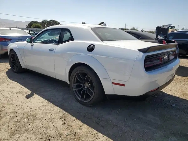 2C3CDZFJ8FH747554 2018 DODGE CHALLENGER - Image 2