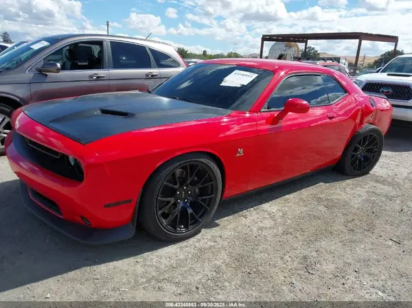 2C3CDZFJ8GH162829 2016 DODGE CHALLENGER - Image 2