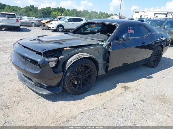 2C3CDZFJ8GH264017 2016 DODGE CHALLENGER - Image 2