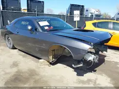 2C3CDZFJ8GH315581 2016 DODGE CHALLENGER