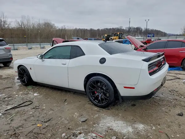 2C3CDZFJ8GH315628 2016 DODGE CHALLENGER - Image 2