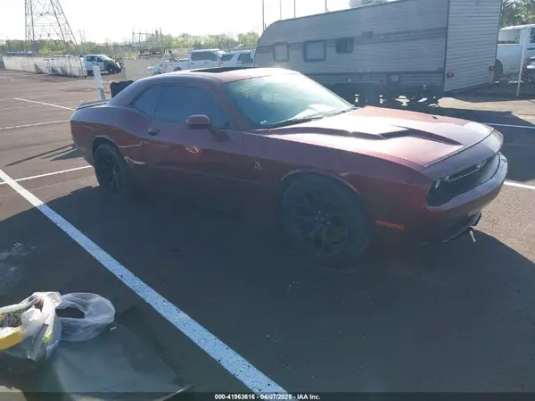 2C3CDZFJ8JH271864 2018 DODGE CHALLENGER - Image 1