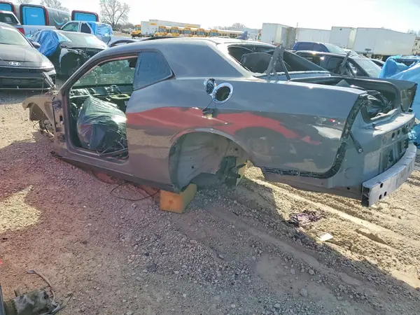 2C3CDZFJ8JH279558 2018 DODGE CHALLENGER - Image 2