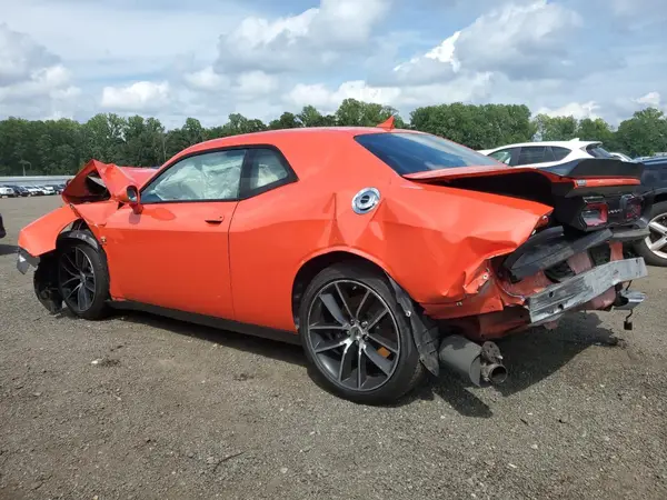 2C3CDZFJ8JH327379 2018 DODGE CHALLENGER - Image 2