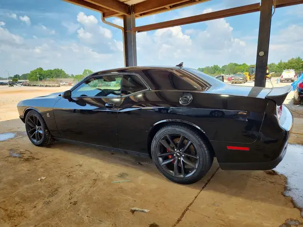 2C3CDZFJ8KH506667 2019 DODGE CHALLENGER - Image 2