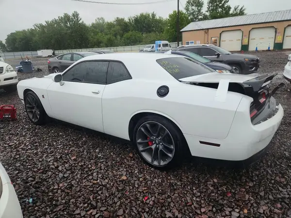 2C3CDZFJ8LH181178 2020 DODGE CHALLENGER - Image 2