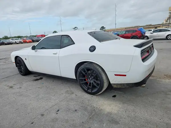 2C3CDZFJ8LH225681 2020 DODGE CHALLENGER - Image 2