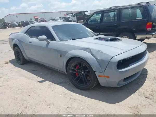 2C3CDZFJ8MH552082 2021 DODGE CHALLENGER - Image 1