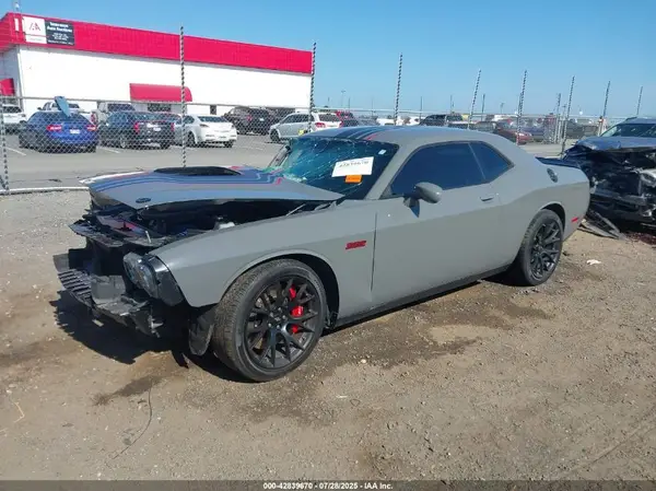 2C3CDZFJ8PH593624 2023 DODGE CHALLENGER - Image 2