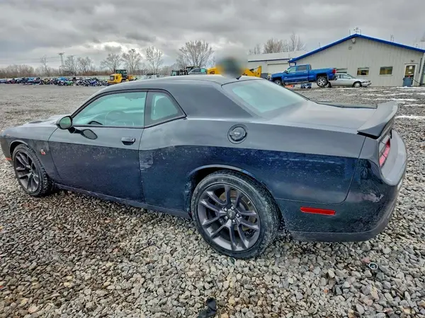 2C3CDZFJ8PH611068 2023 DODGE CHALLENGER - Image 2
