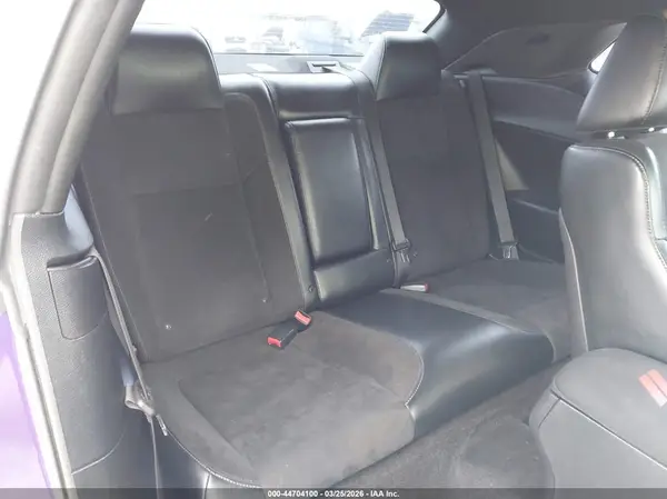 2C3CDZFJ9GH201461 2016 DODGE CHALLENGER - Image 8