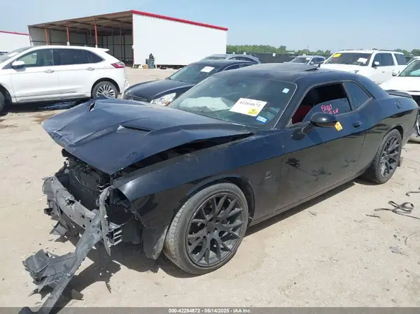 2C3CDZFJ9GH221323 2016 DODGE CHALLENGER - Image 2