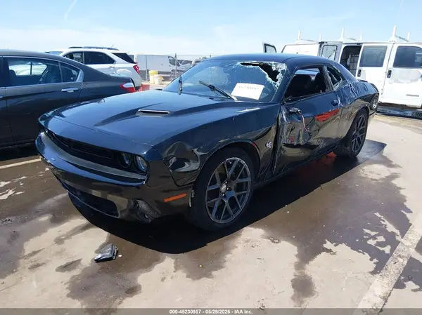 2C3CDZFJ9GH271560 2016 DODGE CHALLENGER - Image 2