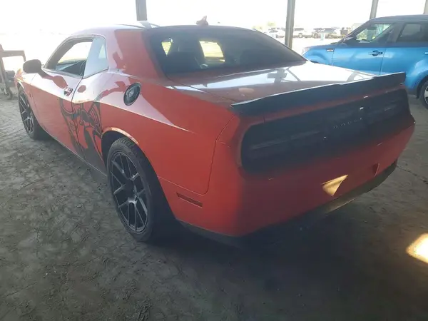 2C3CDZFJ9JH110889 2018 DODGE CHALLENGER - Image 2