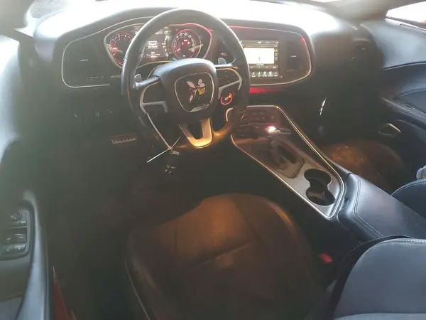 2C3CDZFJ9JH110889 2018 DODGE CHALLENGER - Image 8