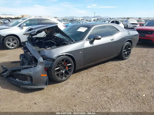 2C3CDZFJ9JH111265 2018 DODGE CHALLENGER - Image 2