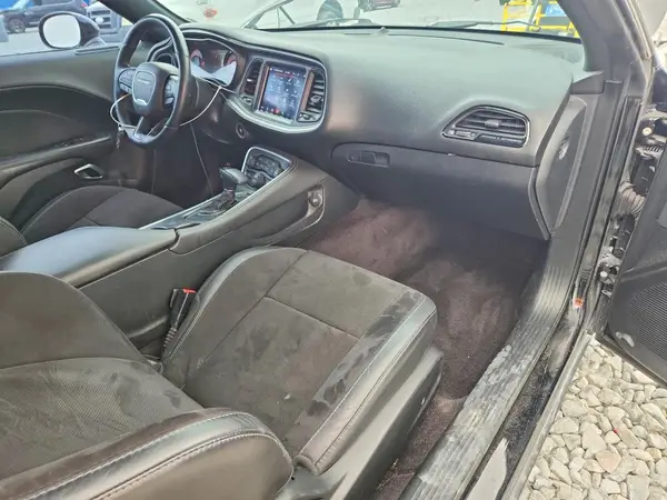 2C3CDZFJ9JH146422 2018 DODGE CHALLENGER - Image 8