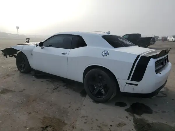 2C3CDZFJ9JH204982 2018 DODGE CHALLENGER - Image 2