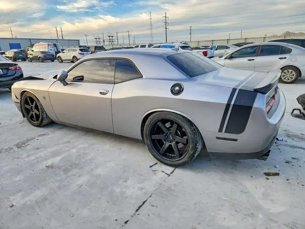 2C3CDZFJ9JH224018 2018 DODGE CHALLENGER - Image 2