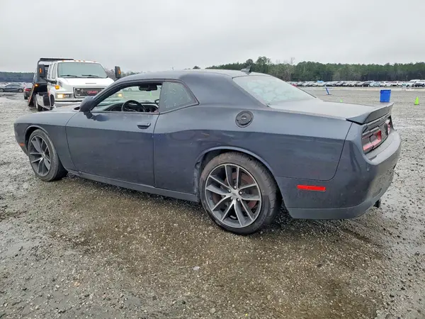 2C3CDZFJ9JH300921 2018 DODGE CHALLENGER - Image 2