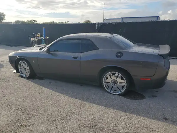 2C3CDZFJ9KH719479 2019 DODGE CHALLENGER - Image 2