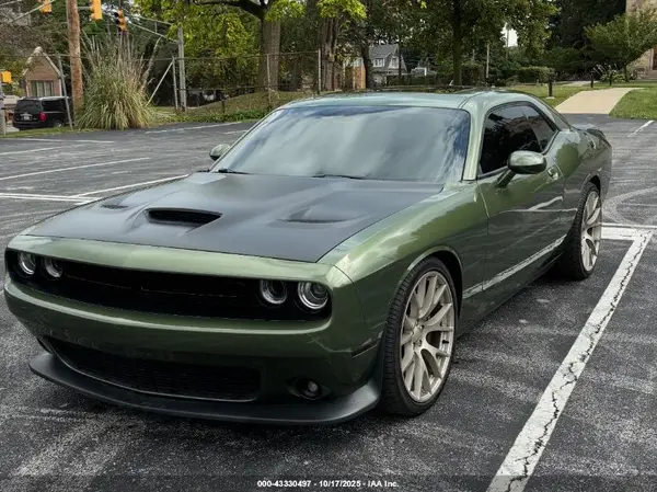 2C3CDZFJ9PH587346 2023 DODGE CHALLENGER - Image 2