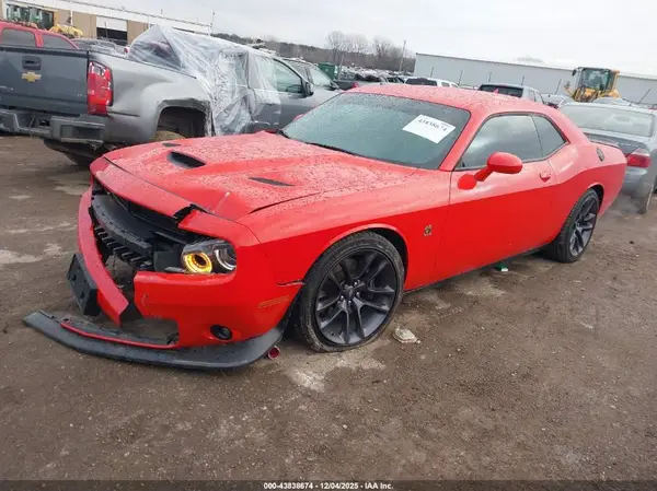 2C3CDZFJ9PH629837 2023 DODGE CHALLENGER - Image 2