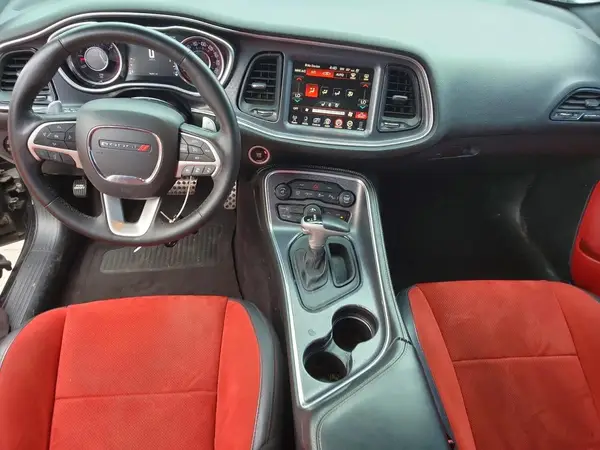 2C3CDZFJXGH131422 2016 DODGE CHALLENGER - Image 8