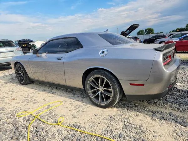 2C3CDZFJXGH137138 2016 DODGE CHALLENGER - Image 2