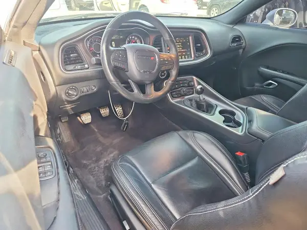 2C3CDZFJXGH137138 2016 DODGE CHALLENGER - Image 8