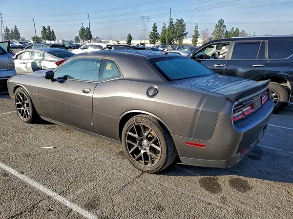 2C3CDZFJXGH217667 2016 DODGE CHALLENGER - Image 2