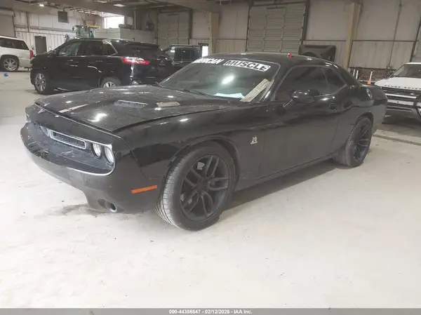 2C3CDZFJXGH245534 2016 DODGE CHALLENGER - Image 2