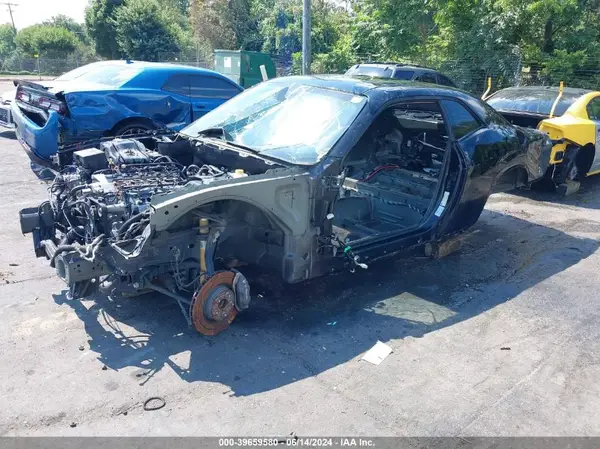 2C3CDZFJXGH245663 2016 DODGE CHALLENGER - Image 2