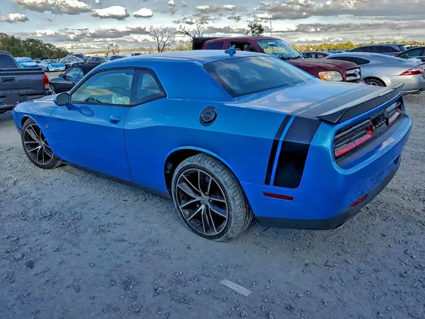 2C3CDZFJXGH249485 2016 DODGE CHALLENGER - Image 2