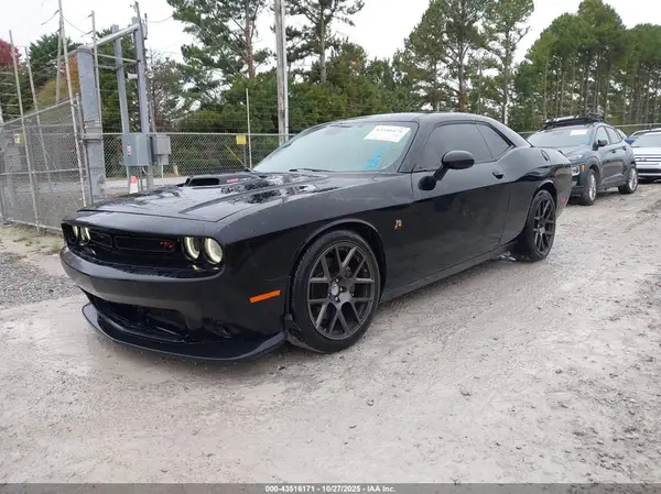 2C3CDZFJXGH253813 2016 DODGE CHALLENGER - Image 2