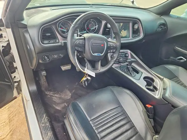 2C3CDZFJXGH289758 2016 DODGE CHALLENGER - Image 8