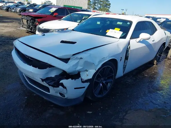 2C3CDZFJXHH578379 2017 DODGE CHALLENGER - Image 2