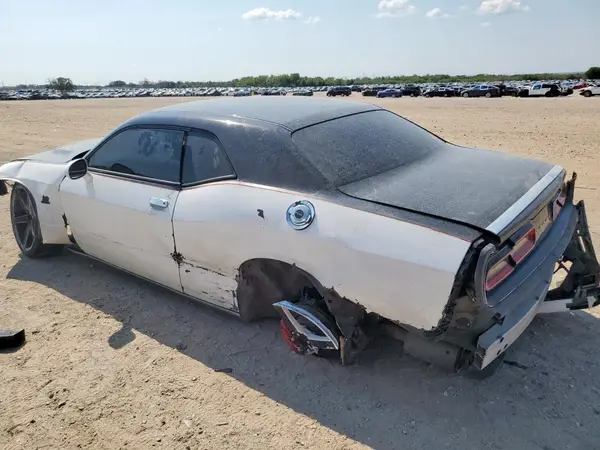 2C3CDZFJXJH154948 2018 DODGE CHALLENGER - Image 2
