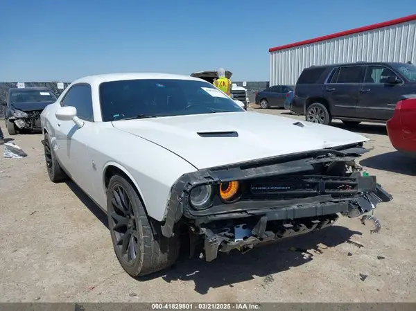 2C3CDZFJXJH212881 2018 DODGE CHALLENGER - Image 1