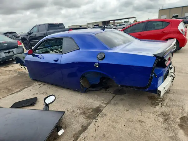 2C3CDZFJXJH219071 2018 DODGE CHALLENGER - Image 2