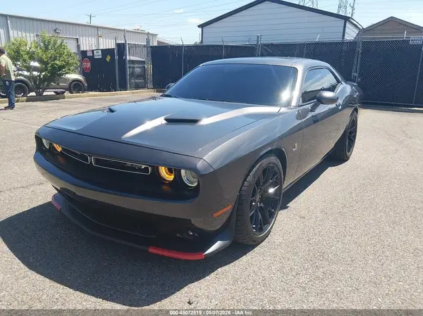 2C3CDZFJXJH246237 2018 DODGE CHALLENGER - Image 2