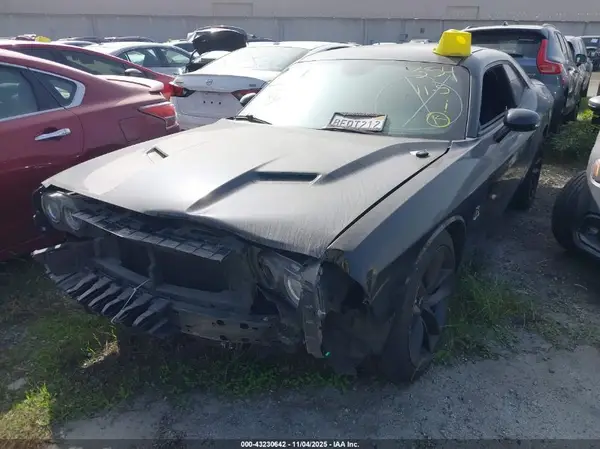 2C3CDZFJXJH310776 2018 DODGE CHALLENGER - Image 2