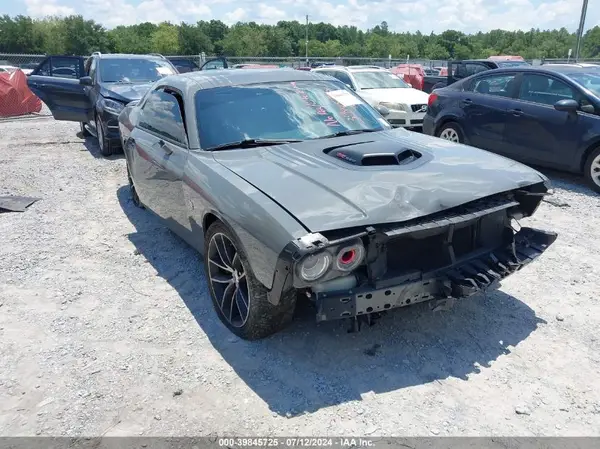 2C3CDZFJXJH338786 2018 DODGE CHALLENGER - Image 1
