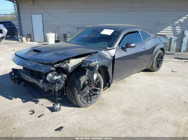 2C3CDZFJXLH143113 2020 DODGE CHALLENGER - Image 2